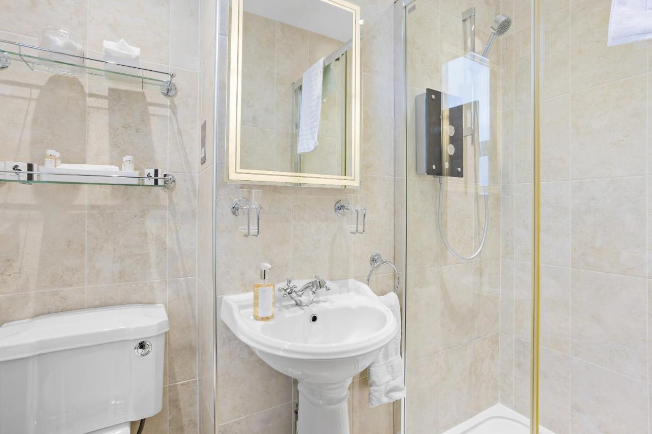 Kingston House Отель типа 