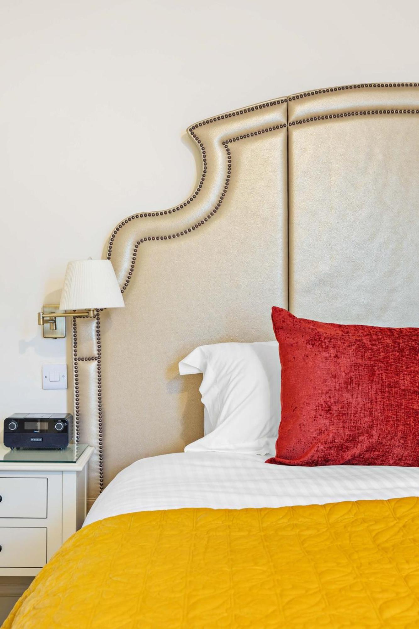 Alojamento de Acomodação e Pequeno-almoço Kingston House 5*