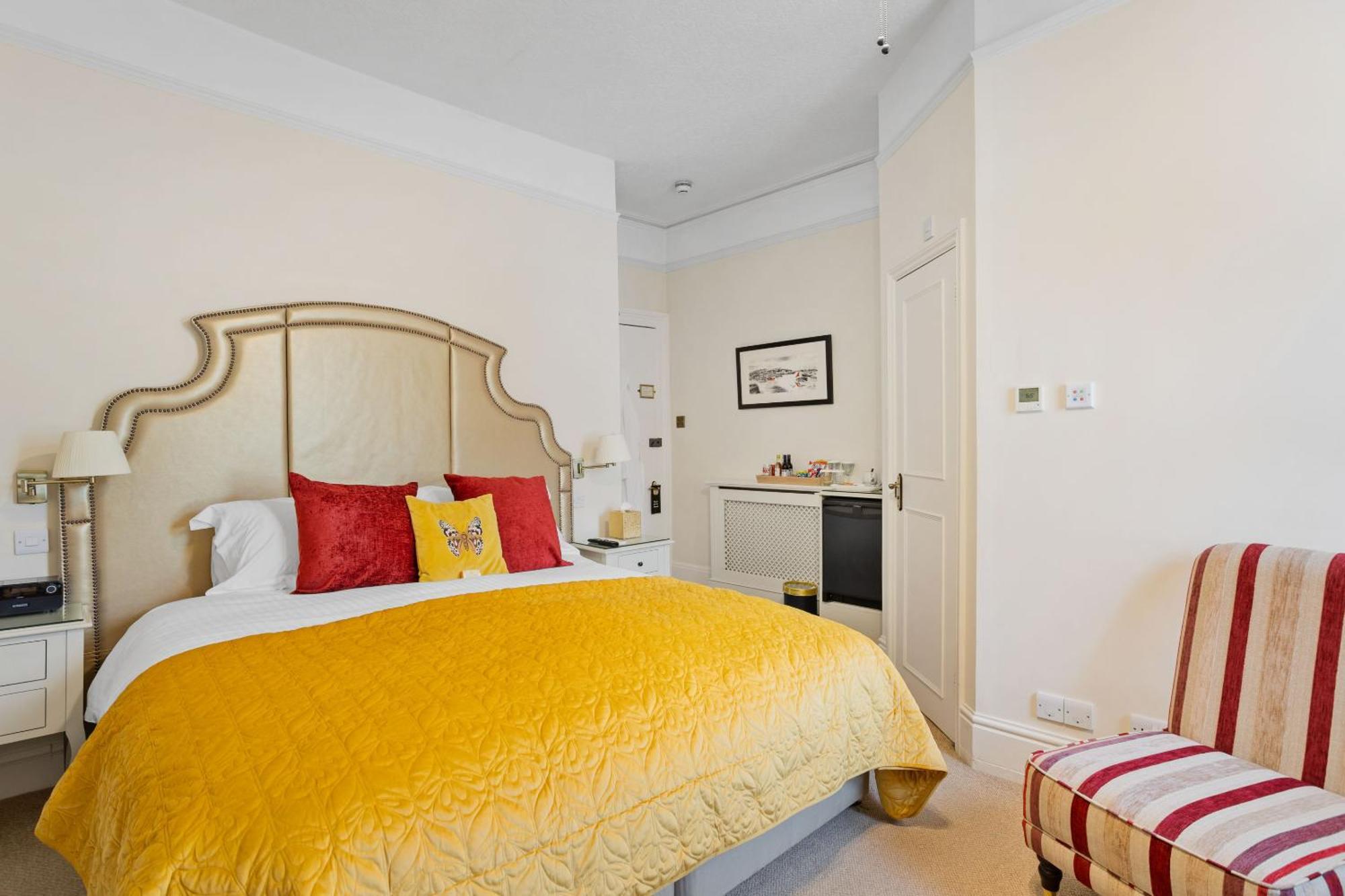 Kingston House 5* Торки